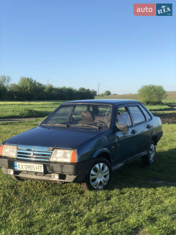 Седан ВАЗ / Lada 21099 1997 в Рівному