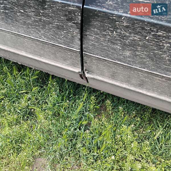 Седан ВАЗ / Lada 21099 2004 в Кривом Роге