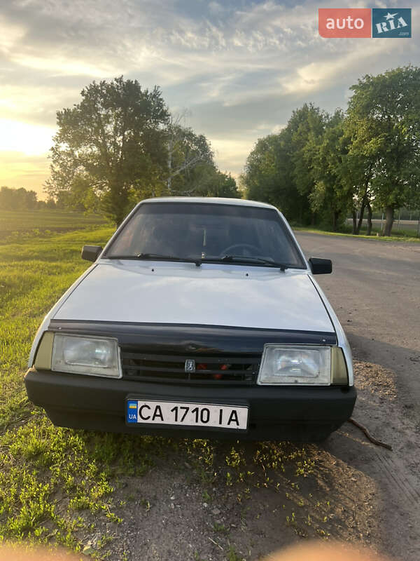 Седан ВАЗ / Lada 21099 1998 в Мошнах