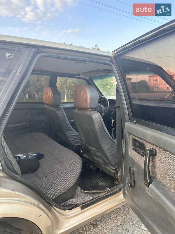 Седан ВАЗ / Lada 21099 1998 в Зборове