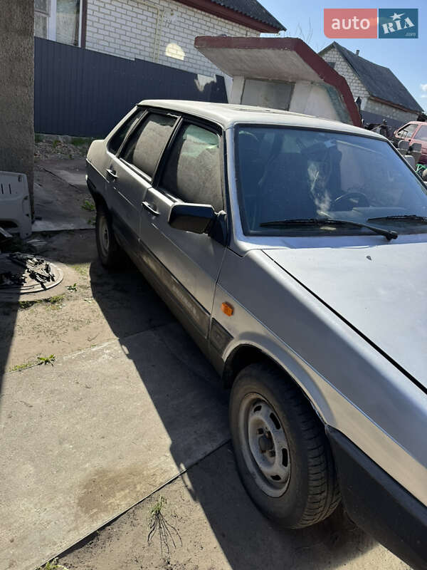 Седан ВАЗ / Lada 21099 1995 в Черкасах