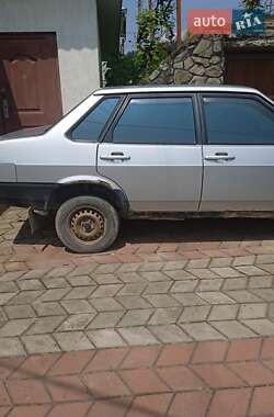 Седан ВАЗ / Lada 21099 2004 в Чернівцях