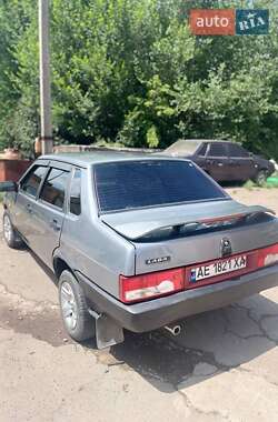 Седан ВАЗ 21099 2002 в Кривому Розі