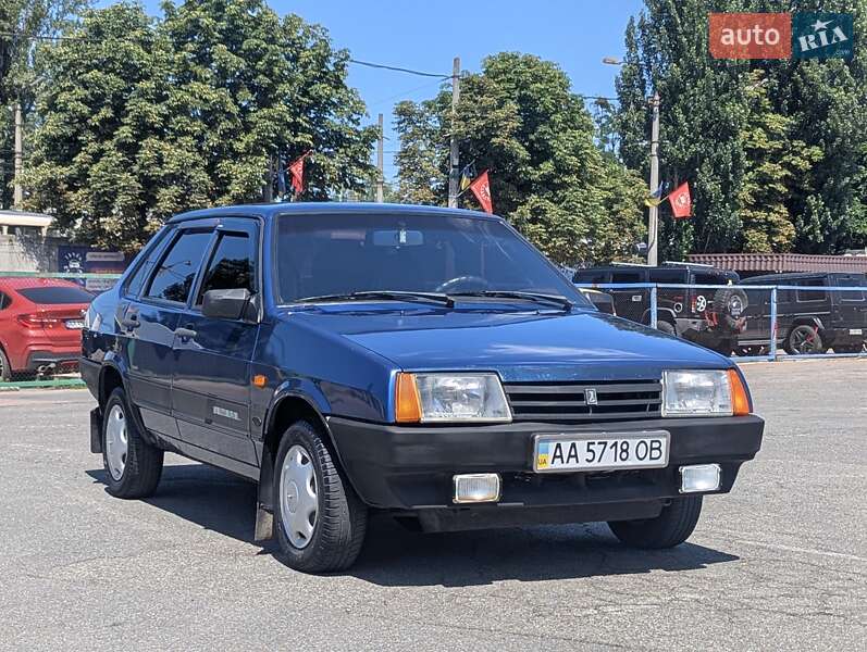 Седан ВАЗ 21099 2008 в 