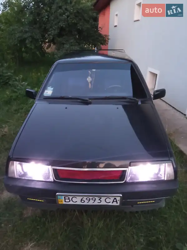 ВАЗ / Lada 21099