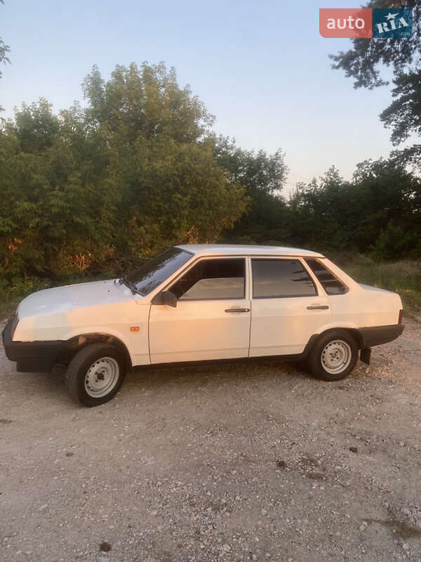 Седан ВАЗ / Lada 21099 2011 в Харькове