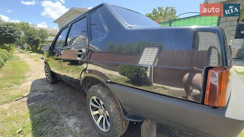 Седан ВАЗ / Lada 21099 2006 в Киеве