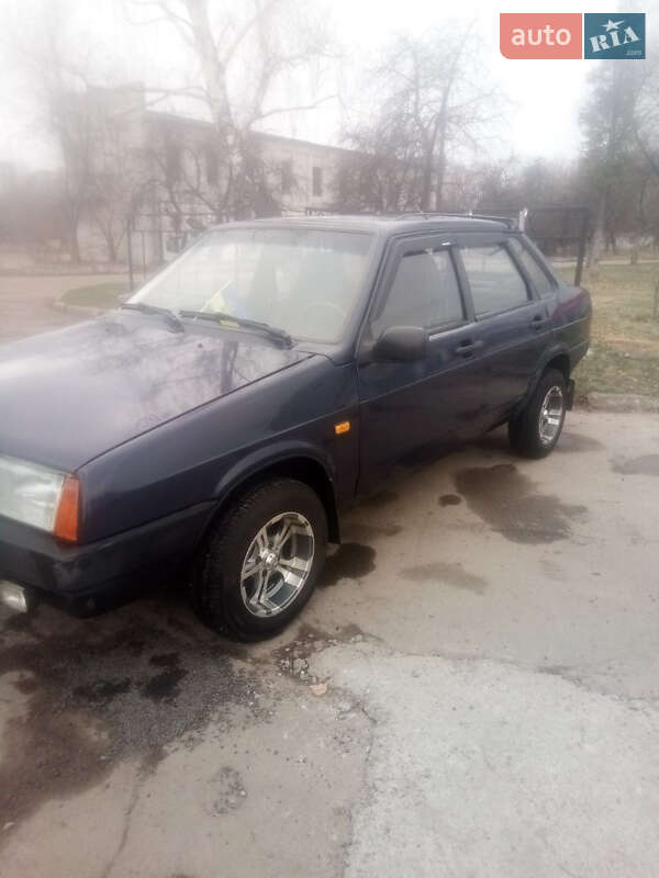 Седан ВАЗ / Lada 21099 1992 в Чернигове