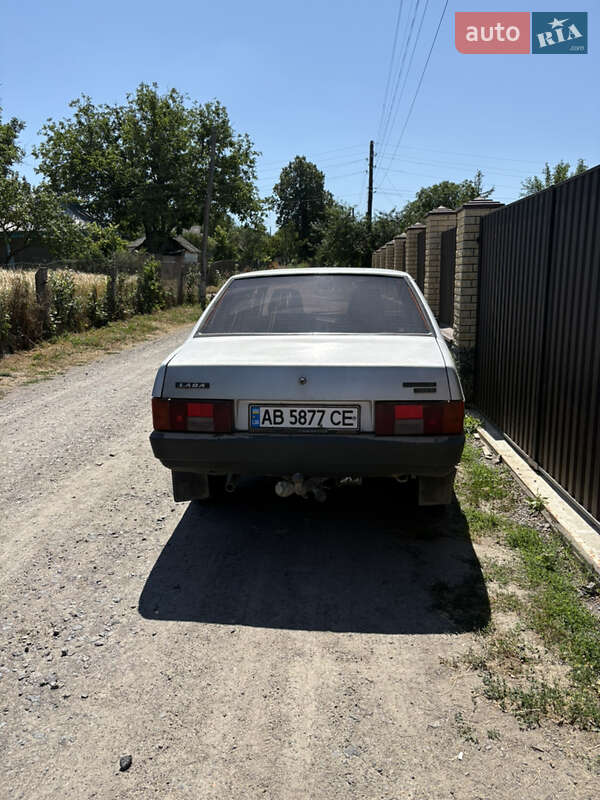 Седан ВАЗ / Lada 21099 2004 в Немирові