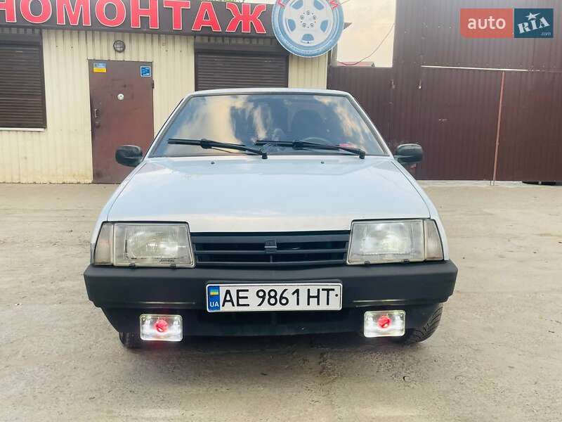 Седан ВАЗ / Lada 21099 2005 в Новомосковске