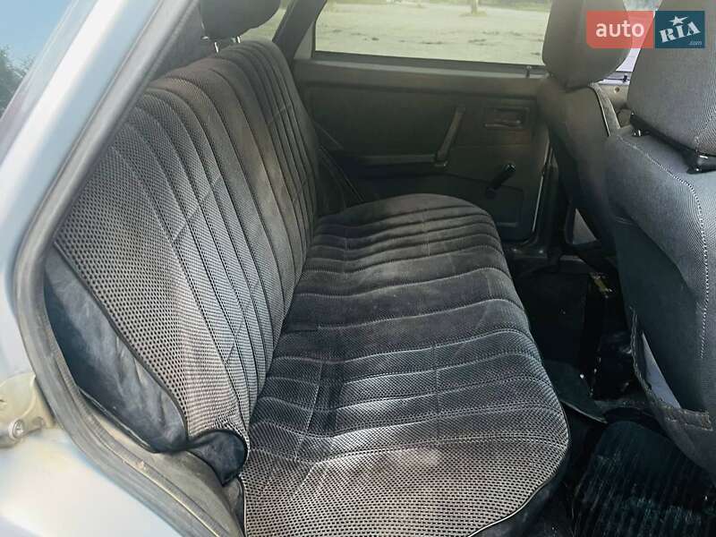 Седан ВАЗ / Lada 21099 2005 в Новомосковске