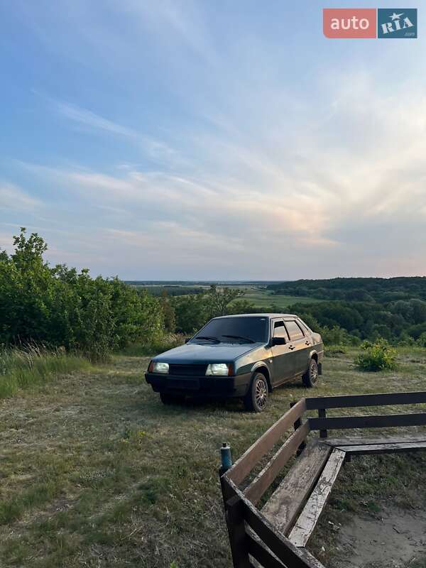 Седан ВАЗ / Lada 21099 1999 в Черкассах
