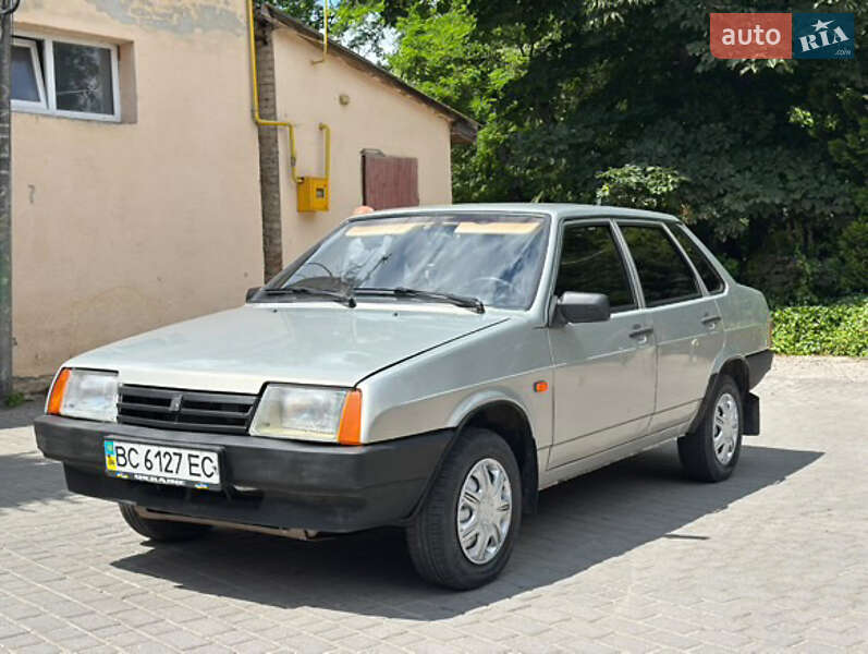 Седан ВАЗ / Lada 21099 2005 в Львове