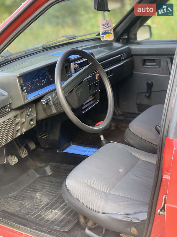 Седан ВАЗ / Lada 21099 1997 в Киеве