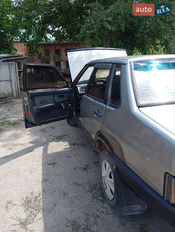 Седан ВАЗ / Lada 21099 1992 в Виннице