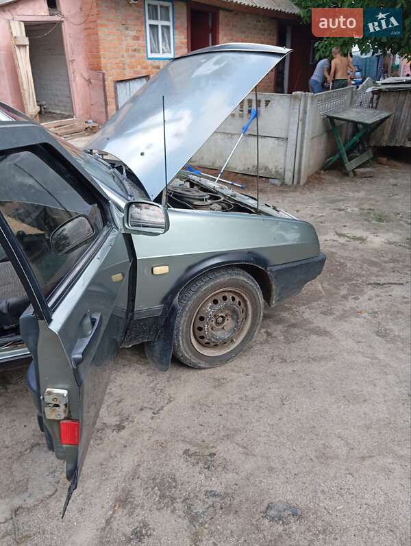 Седан ВАЗ / Lada 21099 1992 в Виннице