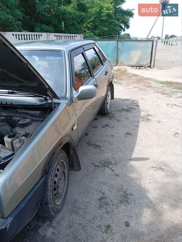 Седан ВАЗ / Lada 21099 1992 в Виннице