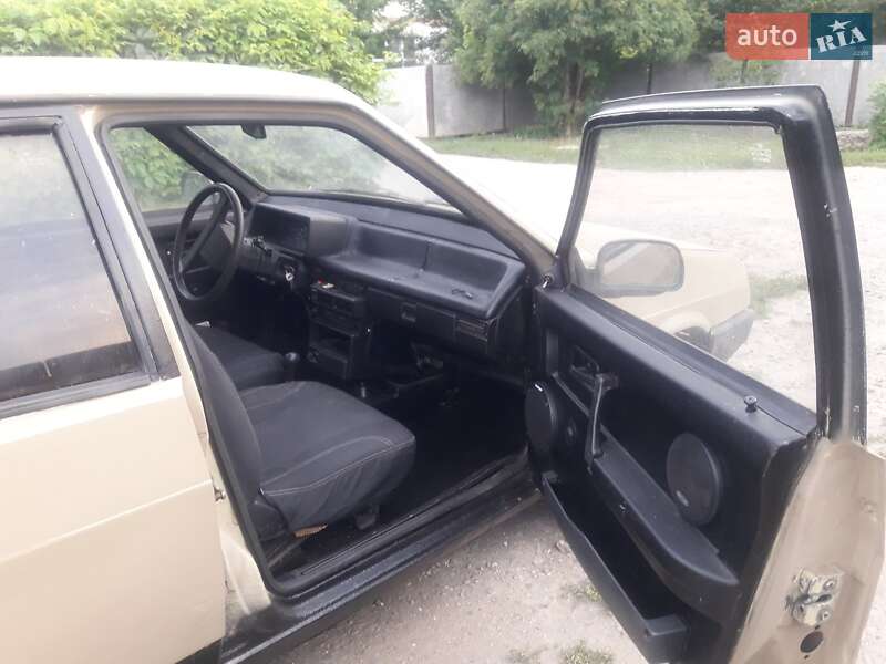 Седан ВАЗ / Lada 21099 1991 в Полтаві фото 3 Седан ВАЗ / Lada 21099 1991 в Полтаві