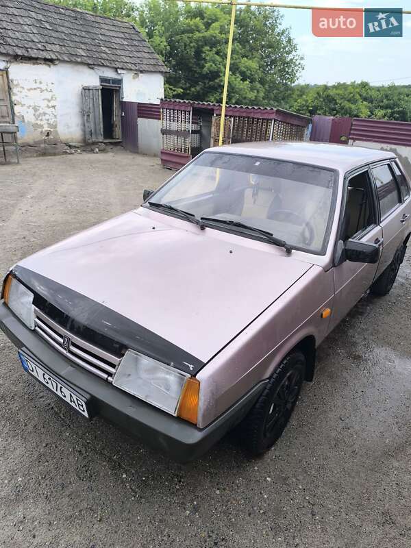 Седан ВАЗ / Lada 21099 2001 в Днепре