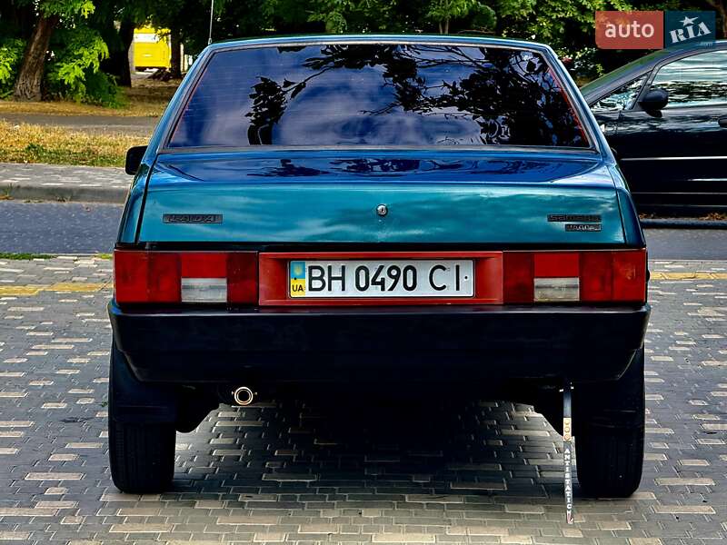 Седан ВАЗ / Lada 21099 1999 в Одессе