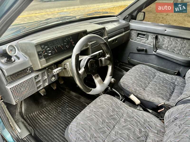 Седан ВАЗ / Lada 21099 1999 в Одессе