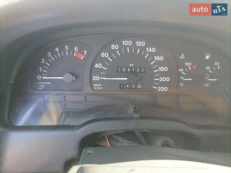Седан ВАЗ / Lada 21099 1993 в Днепре