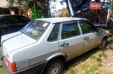 Седан ВАЗ 21099 2002 в Чугуєві