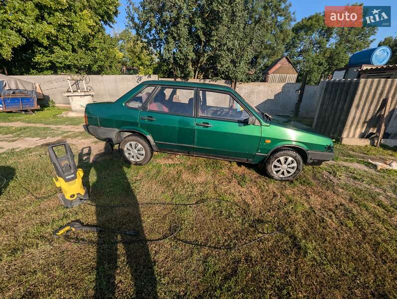 Седан ВАЗ / Lada 21099 1999 в Жашкове