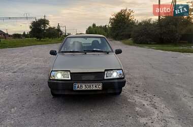 Седан ВАЗ 21099 2002 в Мирополе