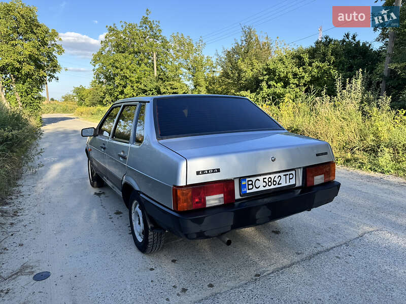 Седан ВАЗ / Lada 21099 2005 в Черкасах