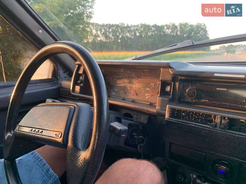 Седан ВАЗ / Lada 21099 2003 в Христиновке фото 4 Седан ВАЗ / Lada 21099 2003 в Христиновке
