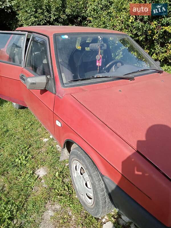 Седан ВАЗ / Lada 21099 1998 в Винниках