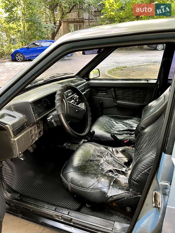 Седан ВАЗ / Lada 21099 2002 в Чернівцях