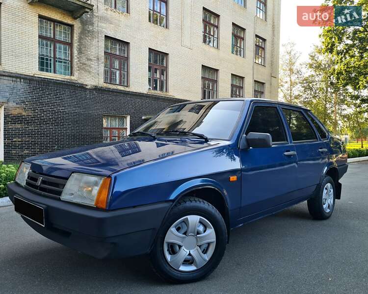 ВАЗ / Lada 21099 2011