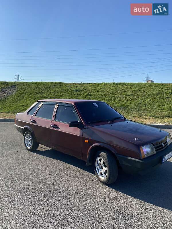 Седан ВАЗ / Lada 21099 1992 в Дніпрі