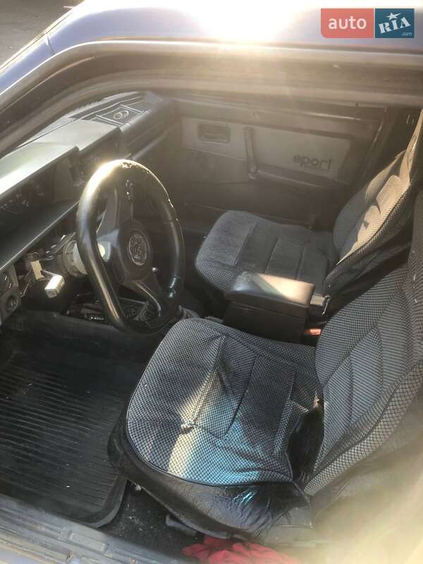 Седан ВАЗ / Lada 21099 2001 в Кривом Роге фото 2 Седан ВАЗ / Lada 21099 2001 в Кривом Роге