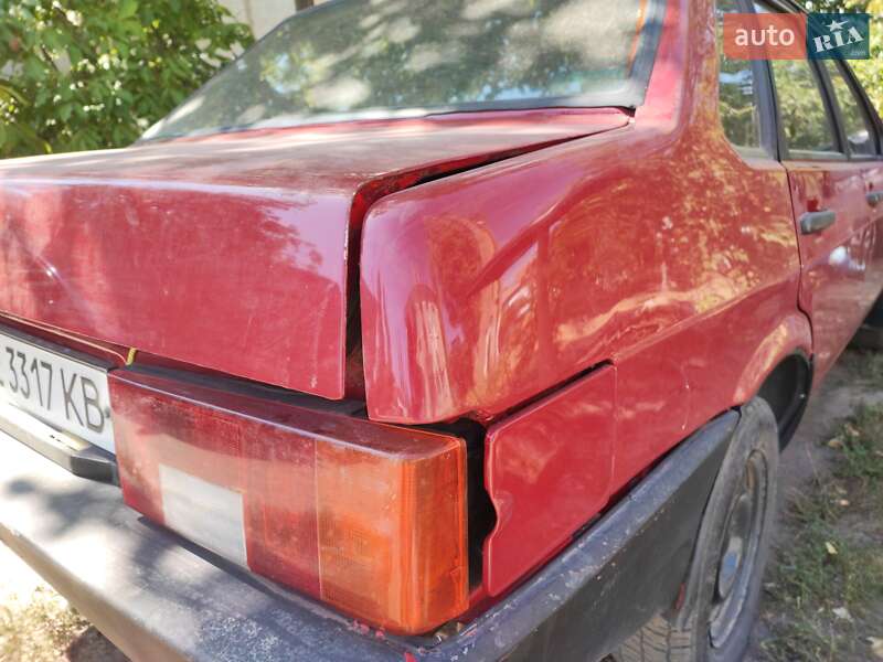 Седан ВАЗ / Lada 21099 1998 в Дніпрі