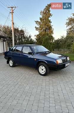 Седан ВАЗ 21099 2005 в 