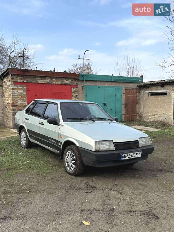 Седан ВАЗ / Lada 21099 2000 в Славянске фото 2 Седан ВАЗ / Lada 21099 2000 в Славянске