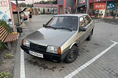 Седан ВАЗ 21099 2001 в Холмах