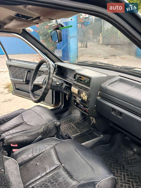 Седан ВАЗ / Lada 21099 2004 в Нікополі