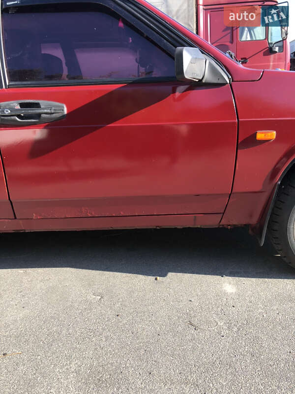 Седан ВАЗ / Lada 21099 1998 в Днепре