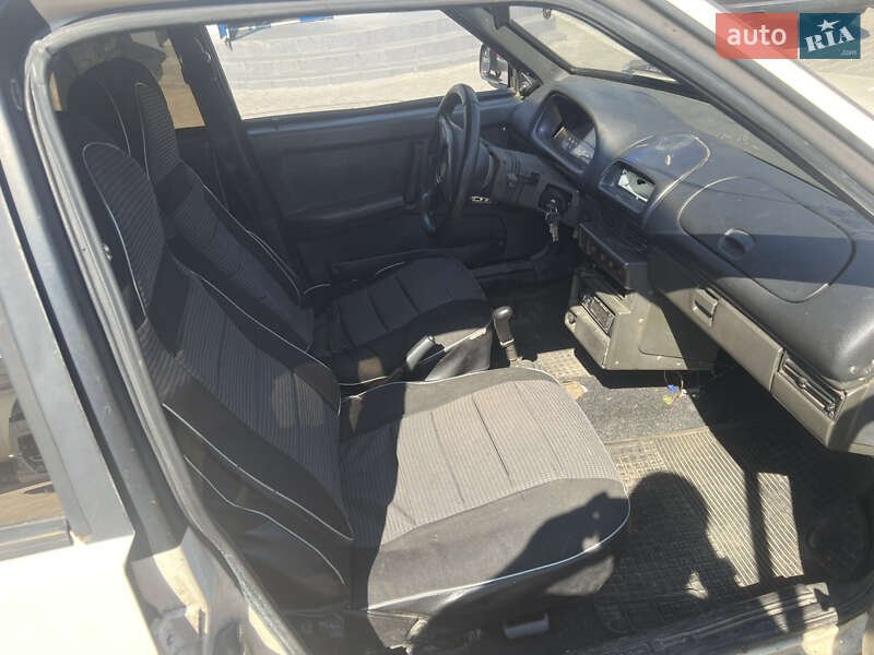 Седан ВАЗ / Lada 21099 1995 в Ровно