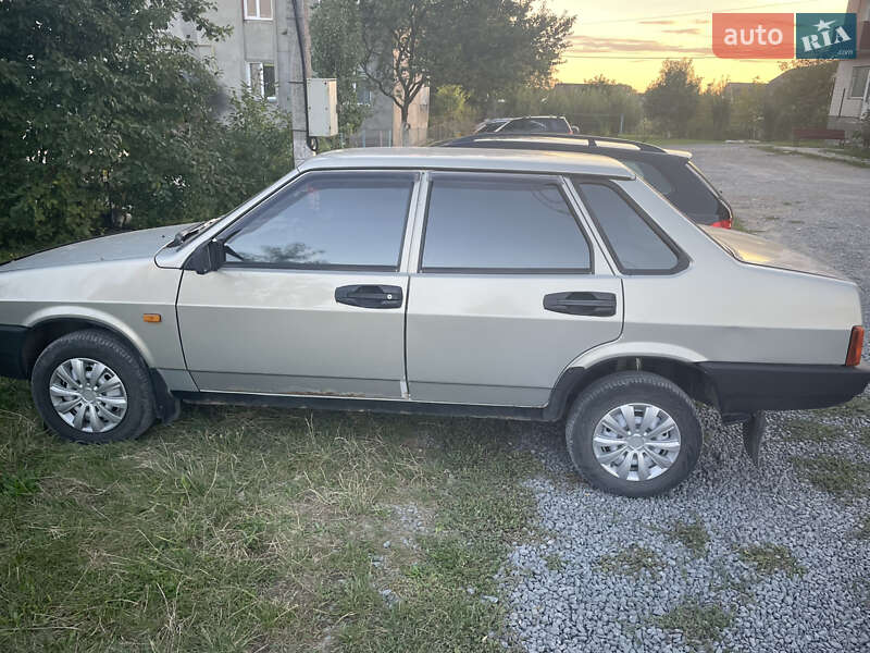 Седан ВАЗ / Lada 21099 2005 в Дунаевцах