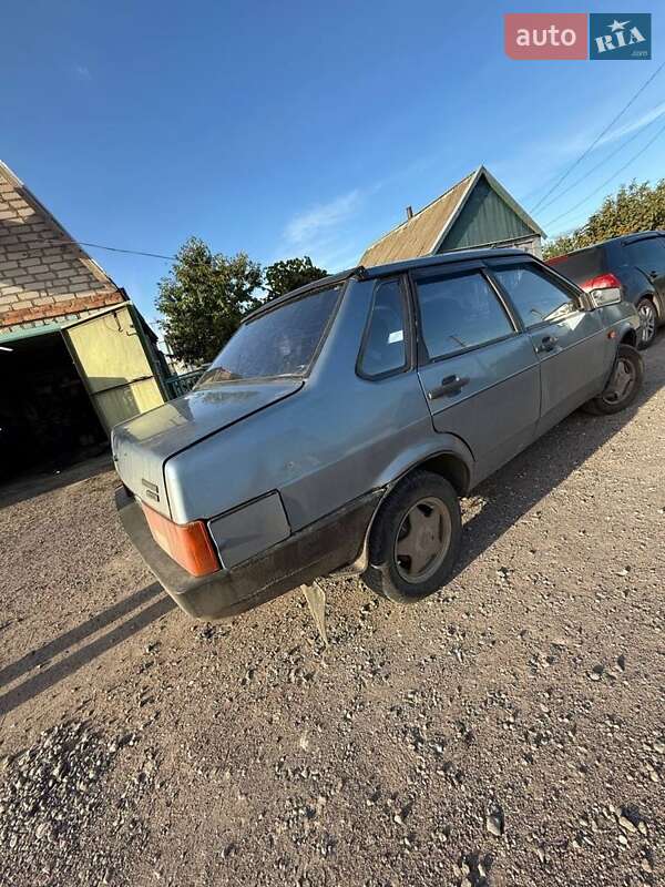 Седан ВАЗ / Lada 21099 1993 в Апостолово