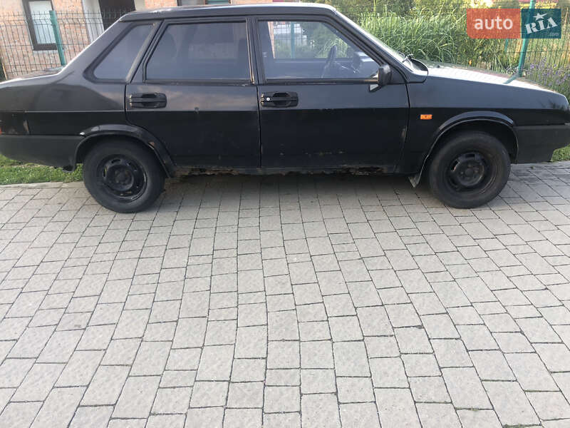 Седан ВАЗ / Lada 21099 2006 в Львове