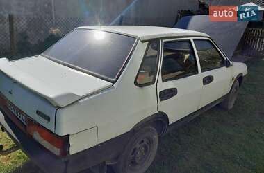 Седан ВАЗ / Lada 21099 1992 в Щирце