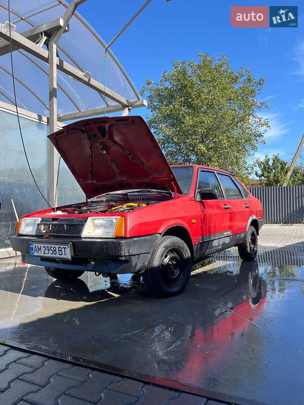 Седан ВАЗ / Lada 21099 1998 в Житомире