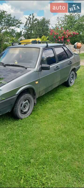 Седан ВАЗ / Lada 21099 1993 в Золочеве