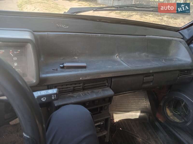 Седан ВАЗ / Lada 21099 1993 в Каменском